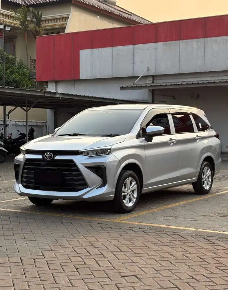 Angsuran 4 Jutaan Avanza 1.3 E MT 2021 Pemakaian 2022 Silver