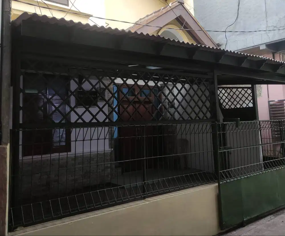 Dijual rumah 2 lantai