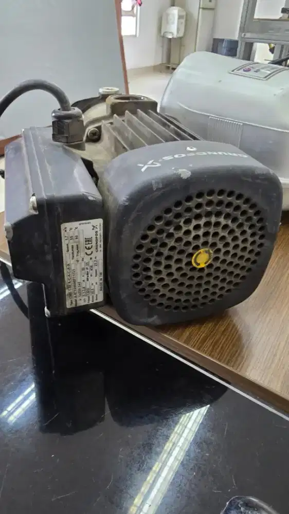 Pompa air grundfos