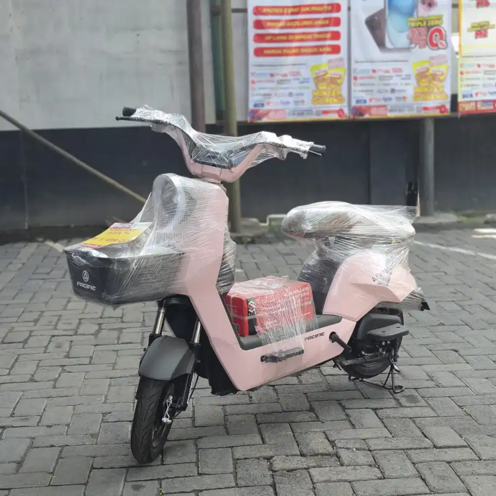 Pacific M3 warna pink
