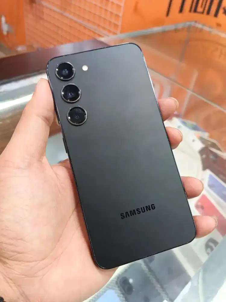 Samsung S23 8/256 GB