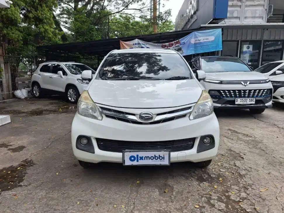 LOW DP Daihatsu Xenia 1.3 R Bensin-MT 2015 SHF