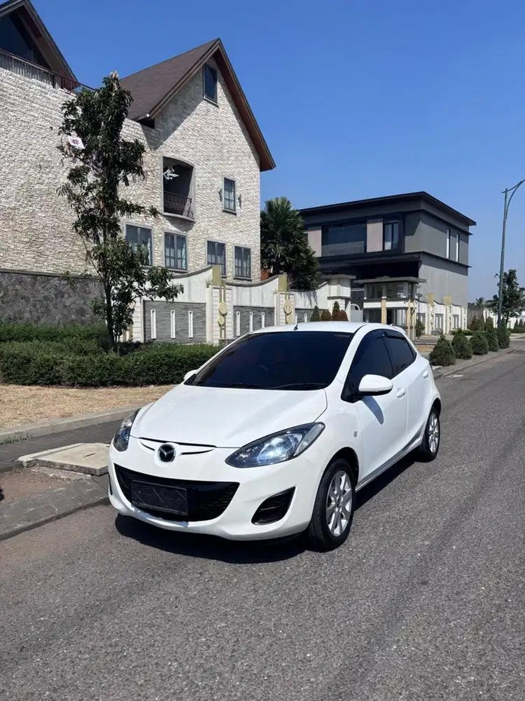 Mazda 2 Matic 2012