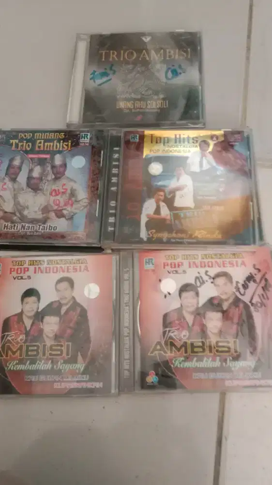 Ada kaset CD Indonesia seken