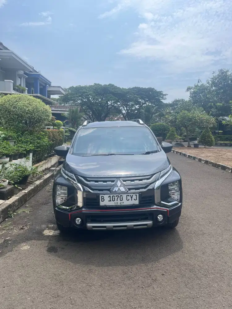 Mitsubishi Xpander 1.5 Cross Premium Package AT 2019 Abu-Abu