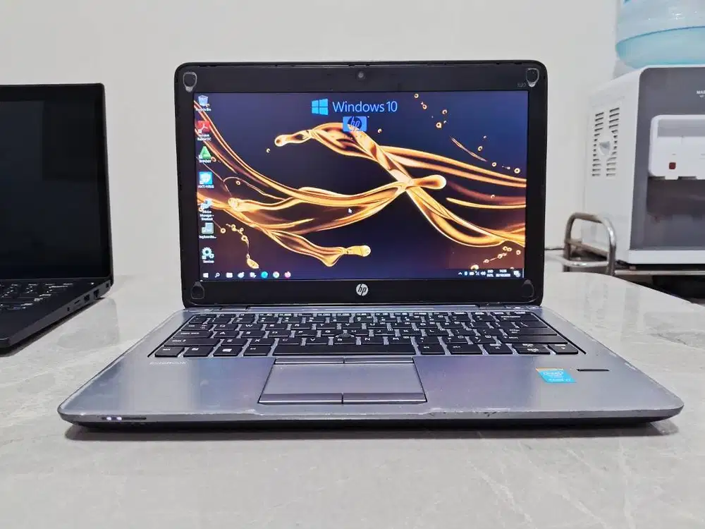 HP EliteBook Core i7 8GB SSD ReadyUp KybLight Win ORI Laptop Garansi