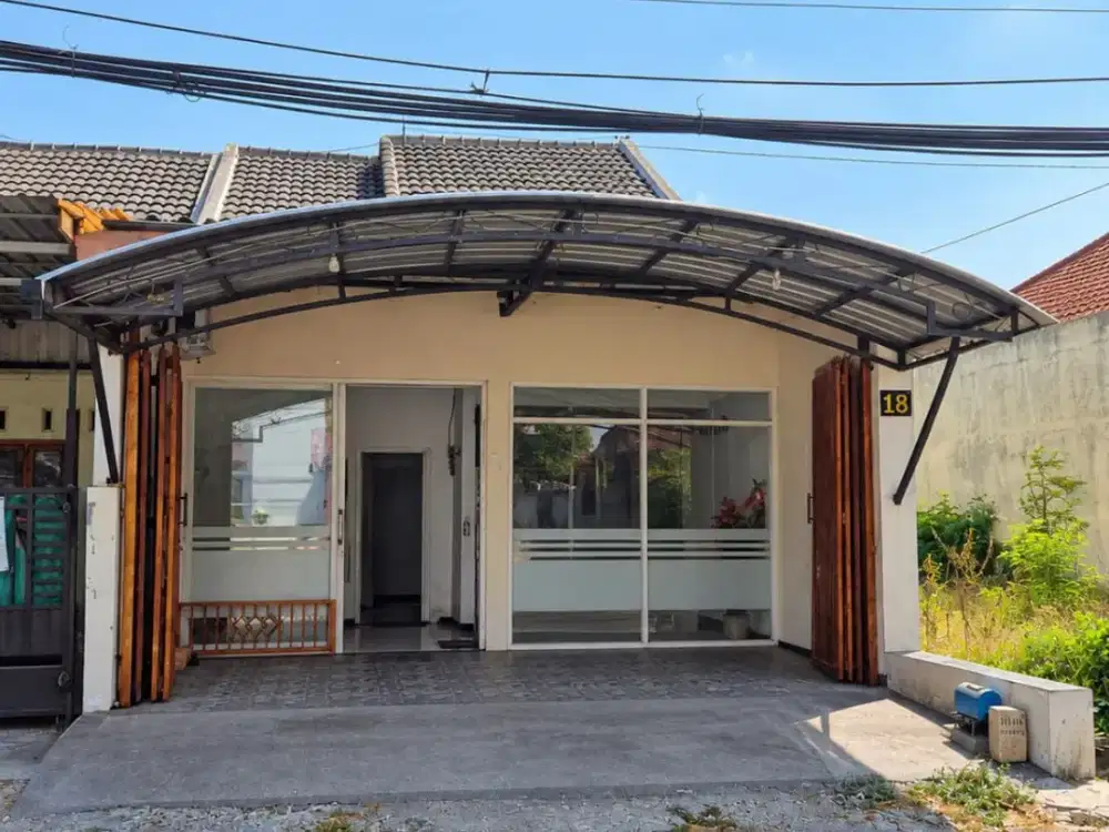 Dijual Rumah + Ruang Usaha Dekat Exit Tol di Sekarpuro Malang