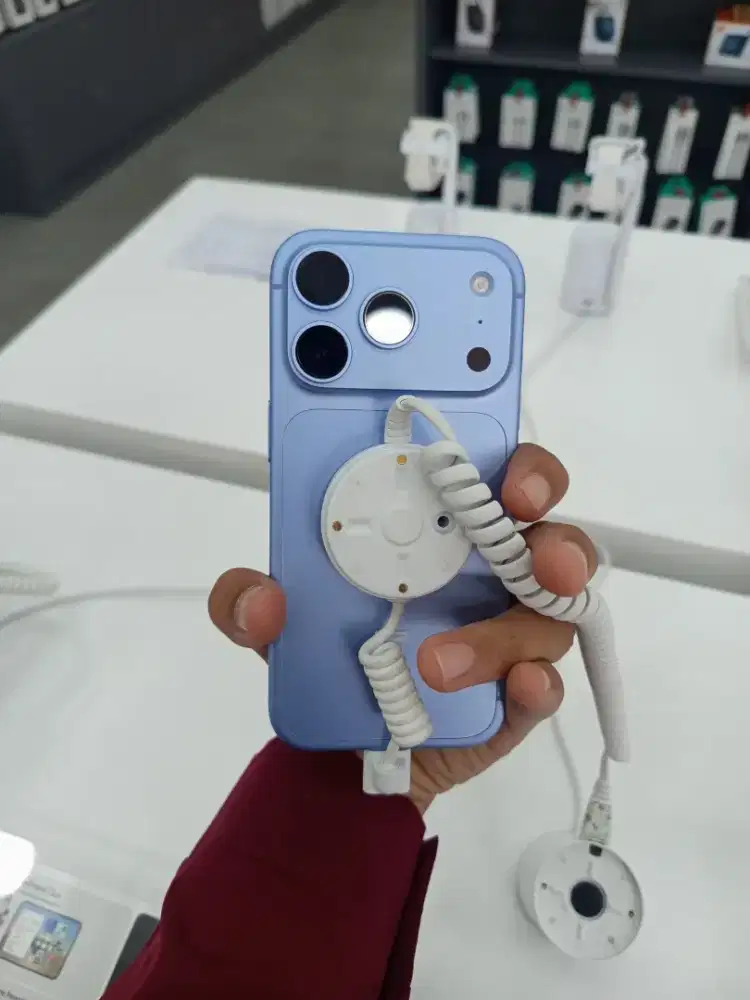 iPhone 18 pro/256 warna biru glester