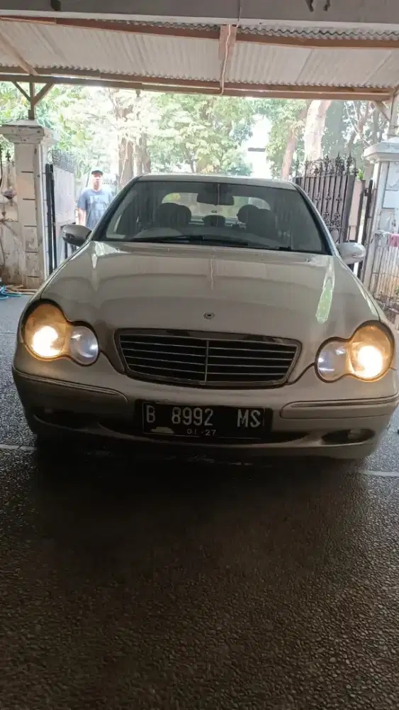 Mercedes Benz W203 C180 th 2001