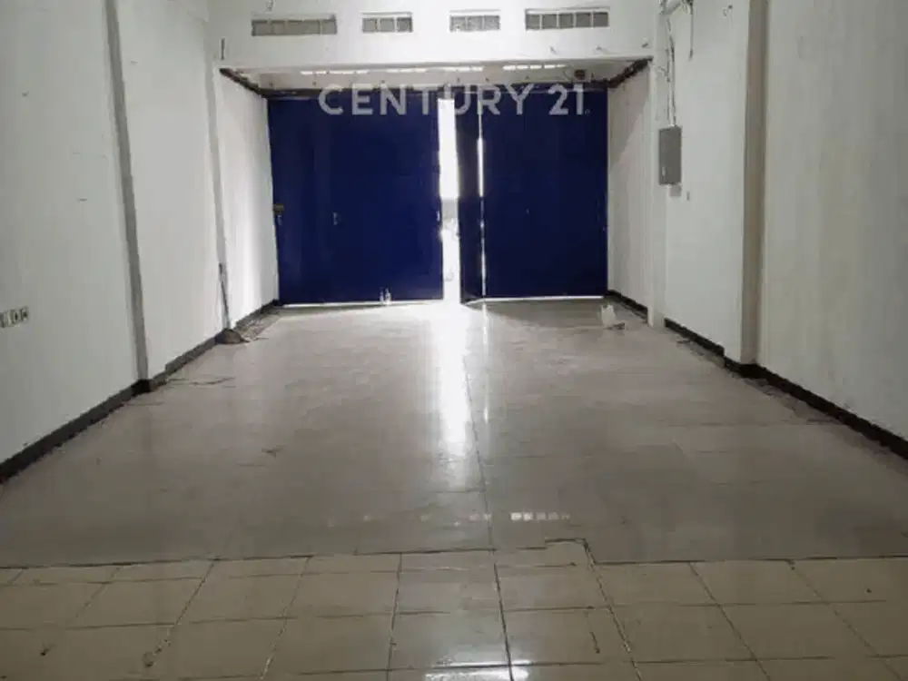 Disewakan Ruko Mainroad A Yani , Strategis, Jalan Dua Arah