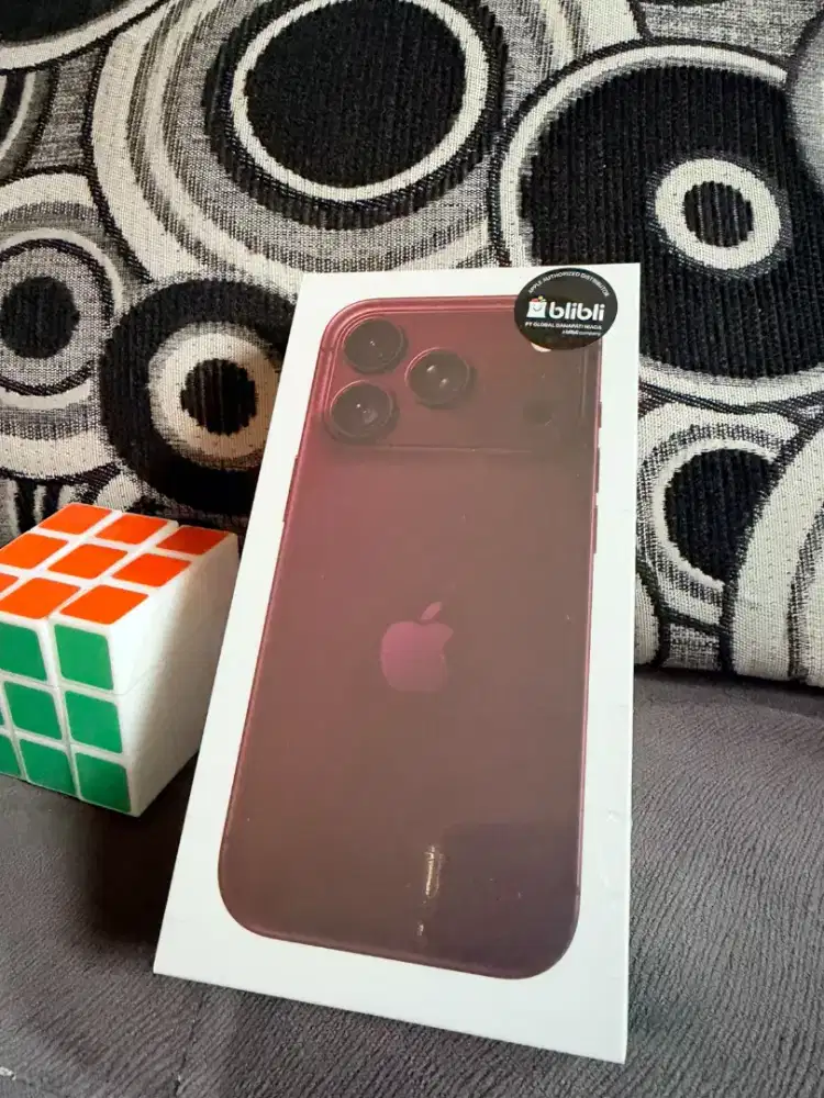 Iphone 18 Pro 256 GB garansi Resm7