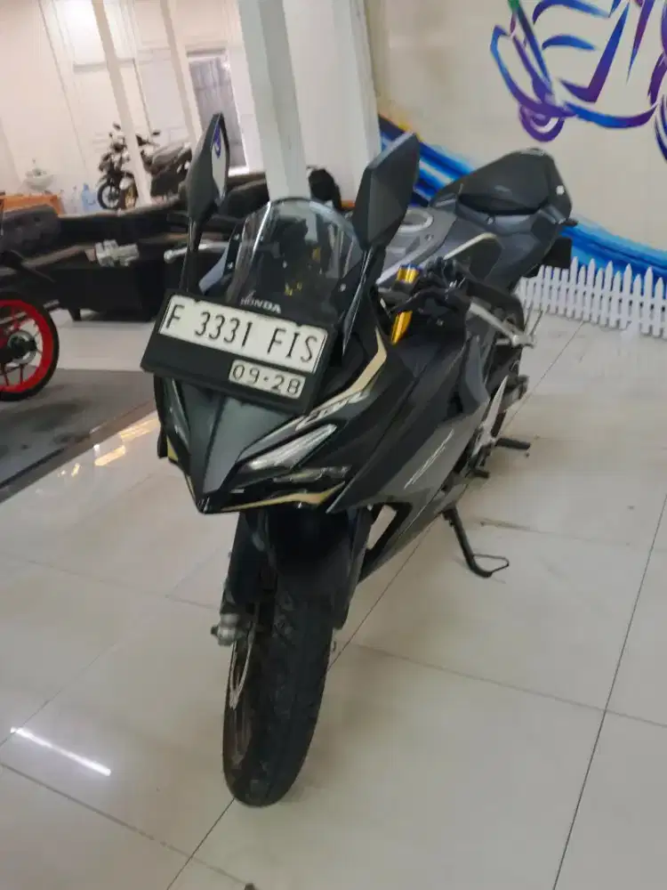 honda new cbr 150 R mulus siap pake