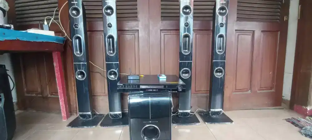 Hometheater Polytron tipe PHT