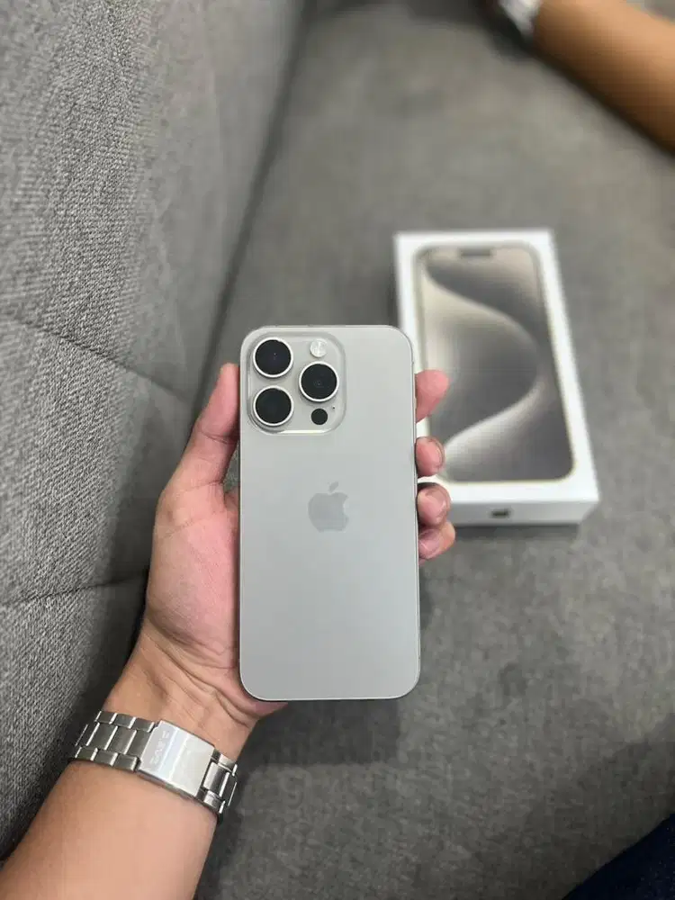 iphone 15pro 256gb fullset