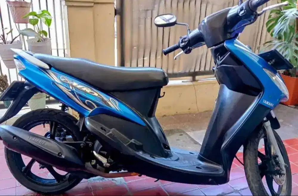 Yamaha Mio Smile Carbu 2011 Biru Ori mulus mantap siap pakai