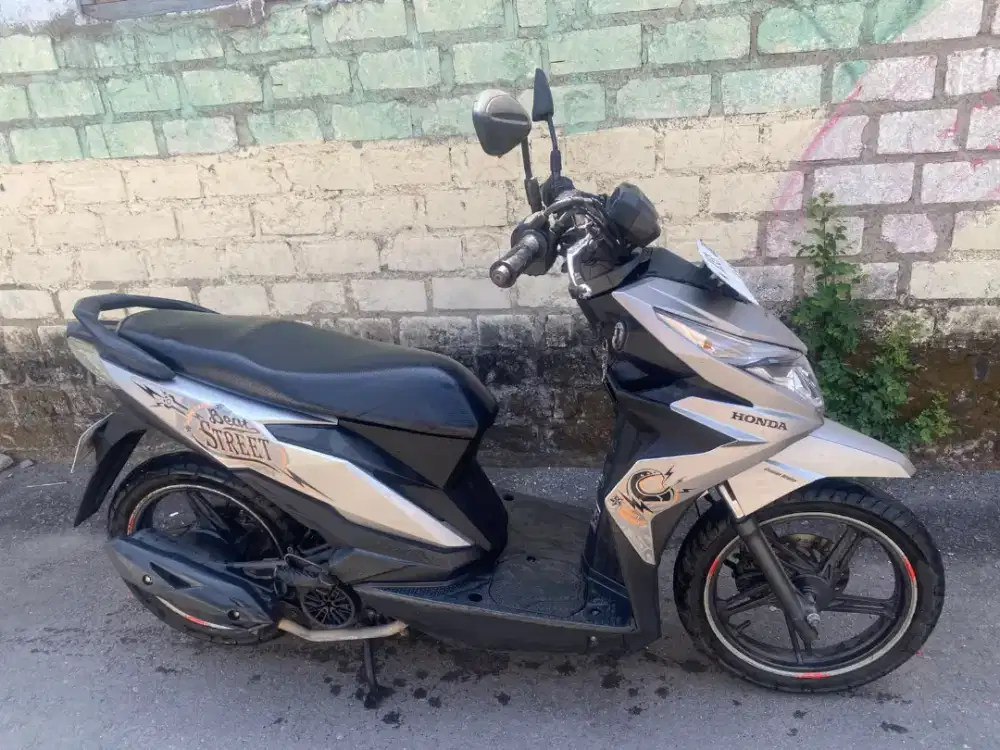 Honda Beat Street 2019-Plat W Sda-Pajak Hidup-Kondisi Terawat-Istimewa