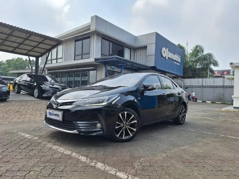 Toyota Corolla Altis 1.8 V Bensin-AT 2018