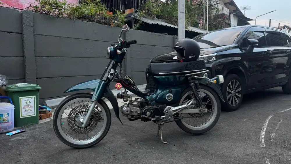 Motor Hobi Honda C70 Mesin Astrea