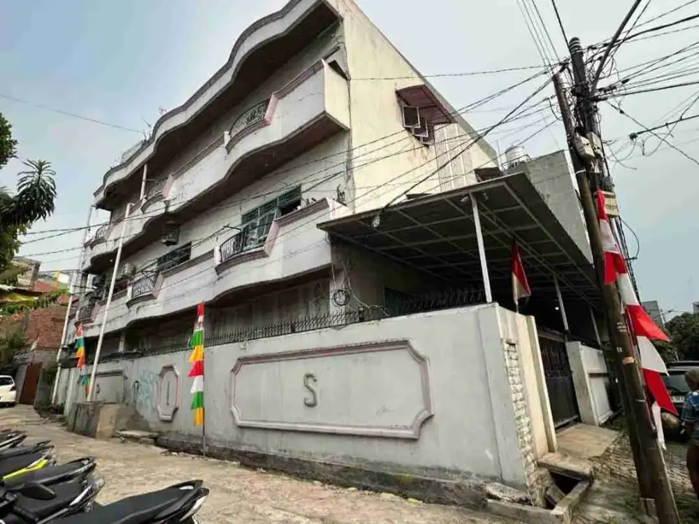 Bagi yang ingin usaha rumahan, dijual rumah di Pademangan Timur - Jakarta Utara