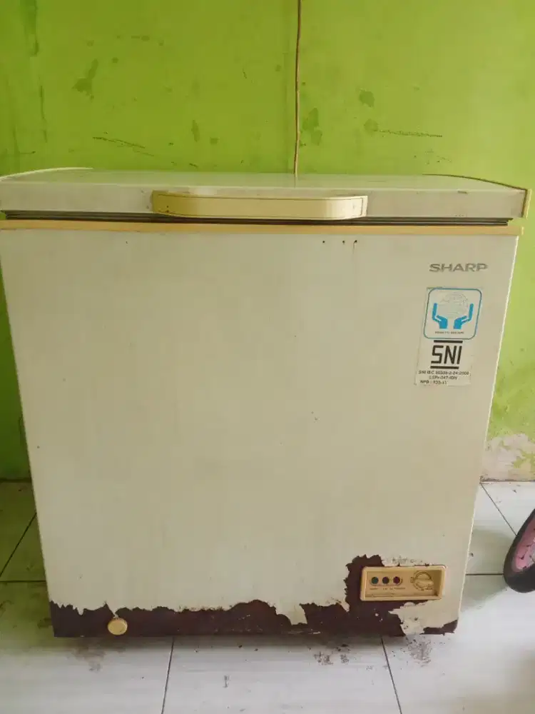 Jual Freezer Sharp 140L