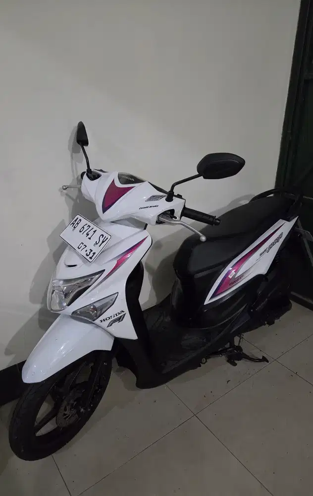 Beat pop putih 2015 low km 3ribuan istimewa Gbm