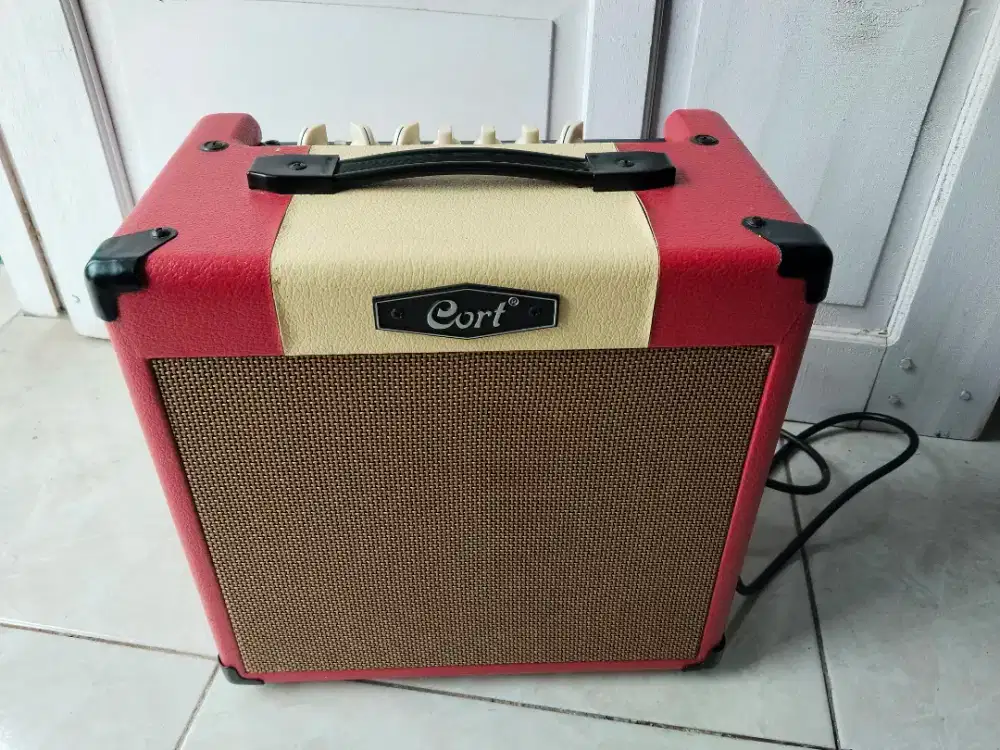 ampli gitar ori cort cm15r sdh ad efek distorsi dan reverb mantap nett