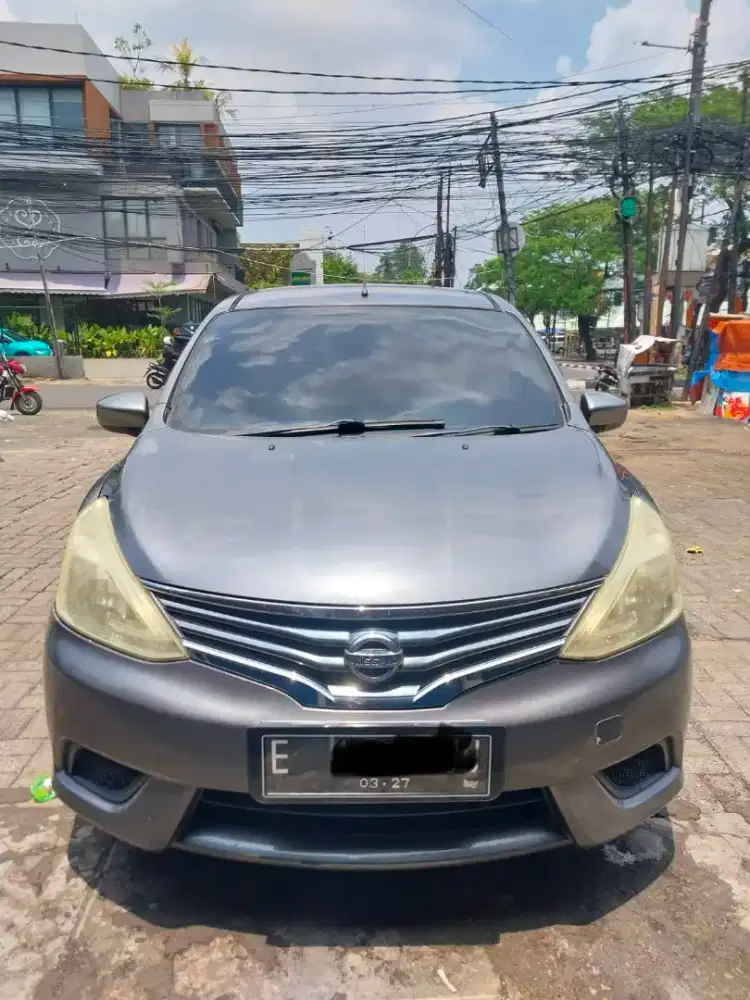 Nissan Grand Livina 1.5 SV 2014 matik