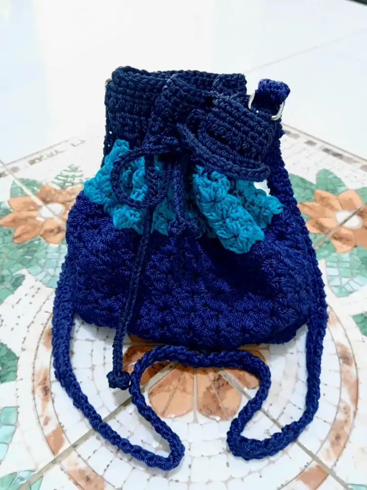 TAS RAJUT SERUT BIRU