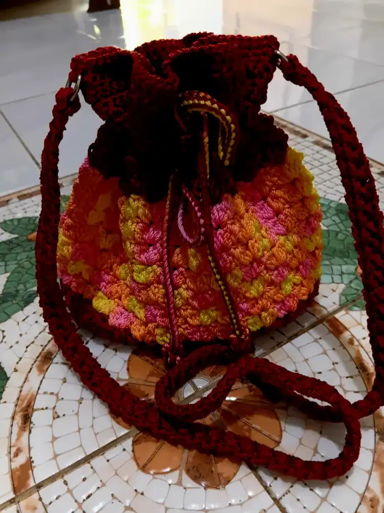 TAS RAJUT SERUT