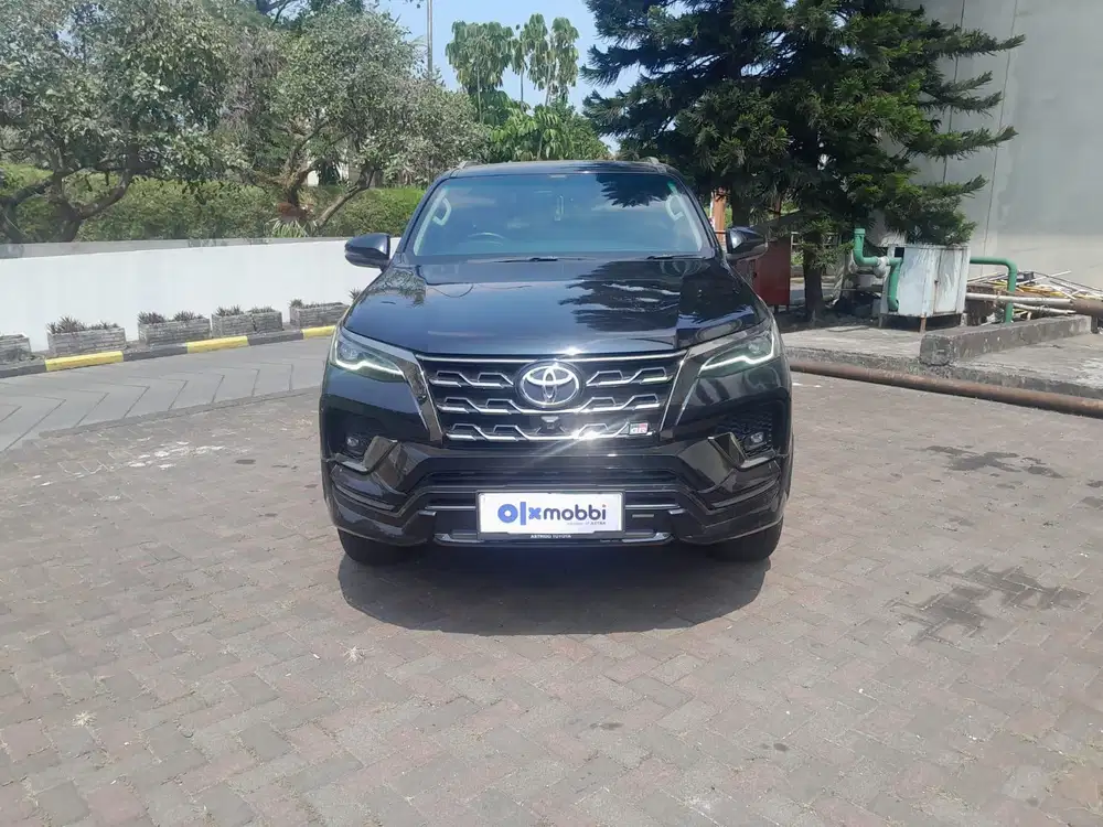 Toyota Fortuner GR Sport 2.8 AT 2023