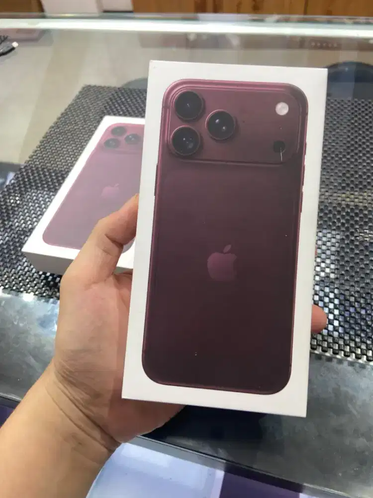 Iphone 18 promax 512gb new burgundy