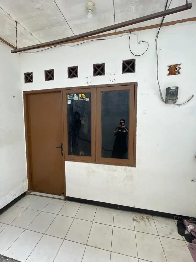 Dikontrakan / Disewakan Rumah Kontrakan Strategis di Palmerah