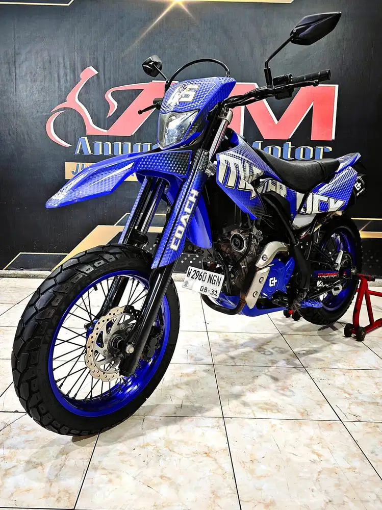 Yamaha WR 155cc super motor blue glossy keren th 2021. Anugerah motor