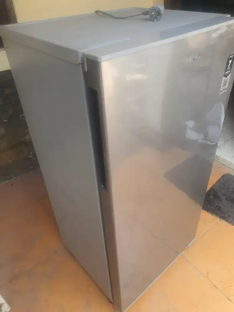 Kulkas 1 pintu aqva mulus