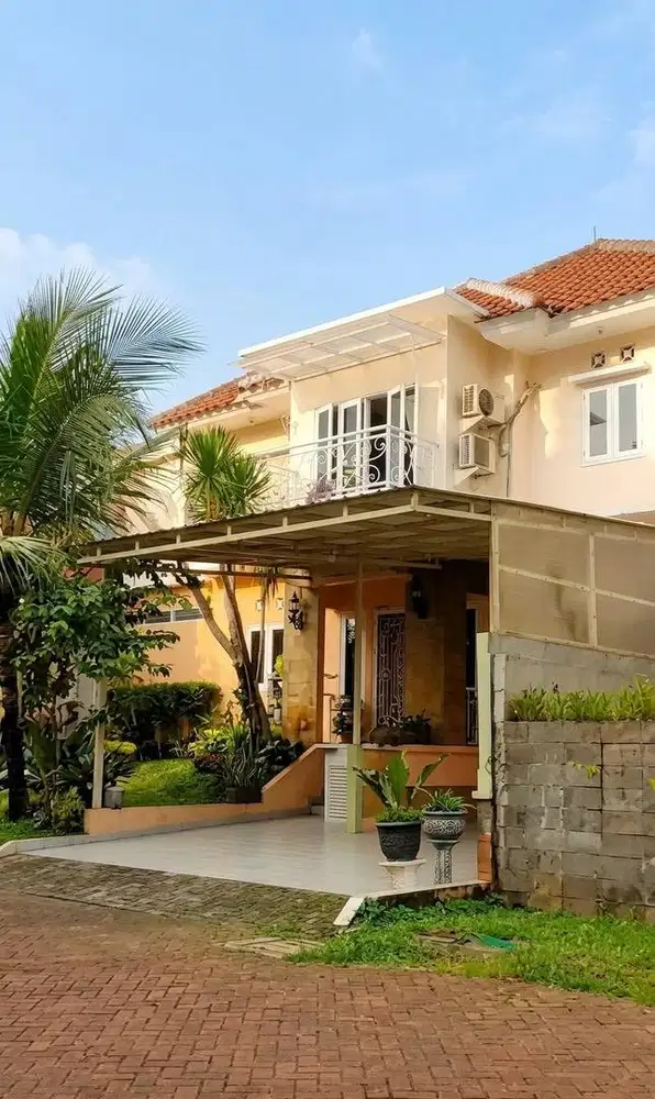 Dijual Murah Rumah Terawat Lingkungan Asrih di Puri Sriwedari Cibubur