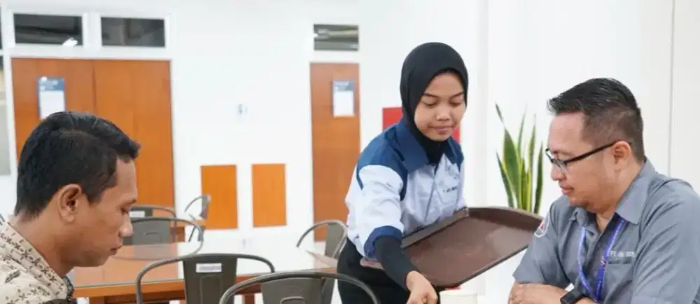 Di butuhkan segera bagian Office Boy wanita