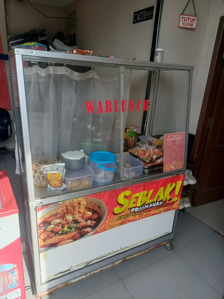Etalaseu Jualan/gerobak Jualan