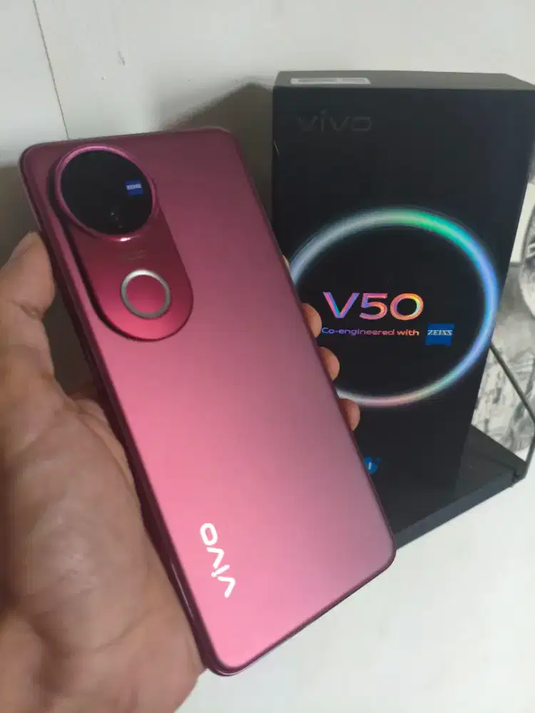 VIVO V50 5G 12/256 GB