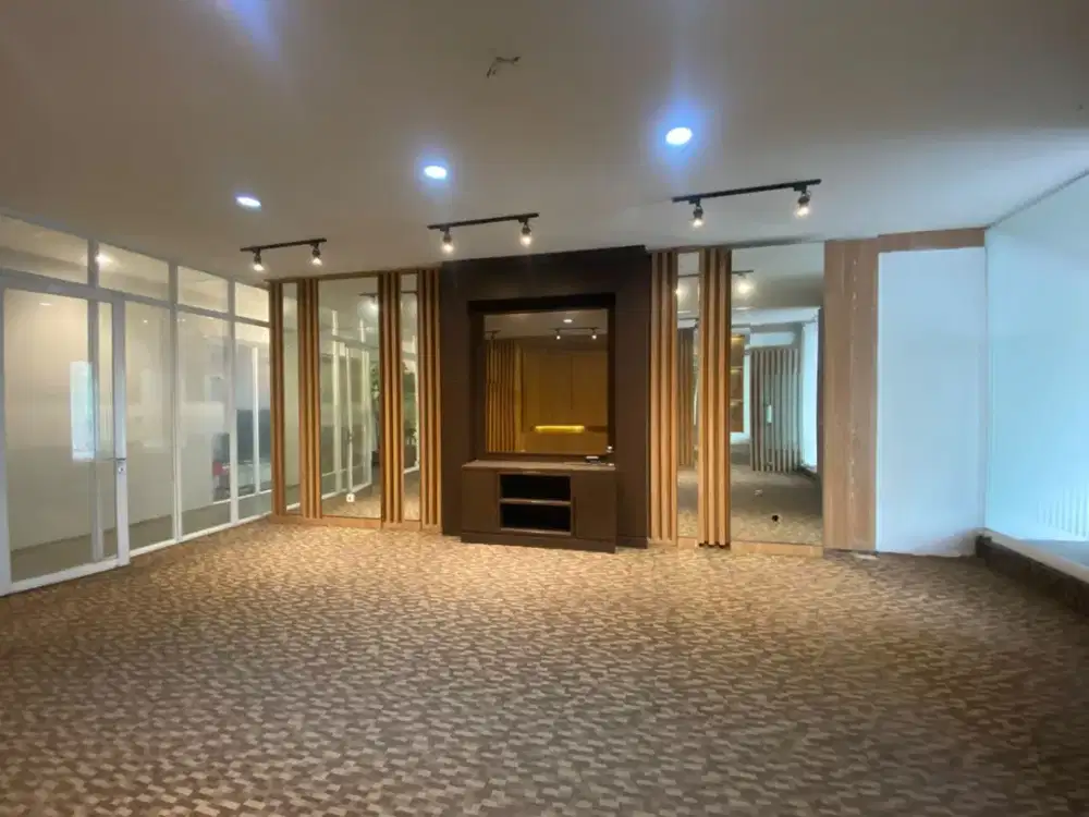 Disewakan Kemang 34 Building Lantai 2 (hadap jalan)