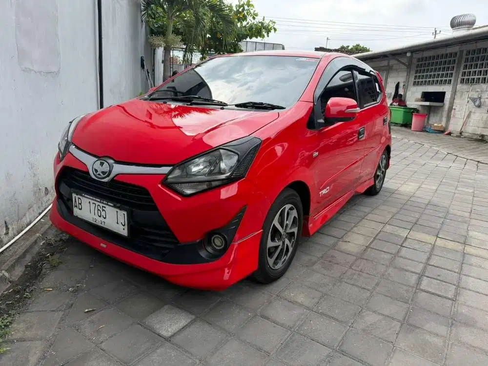 Toyota Agya 2017 merah manual istimewa terawat