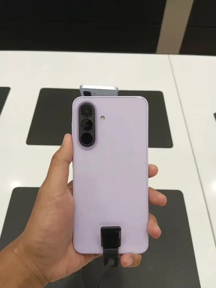 SAMSUNG GALAXY A37