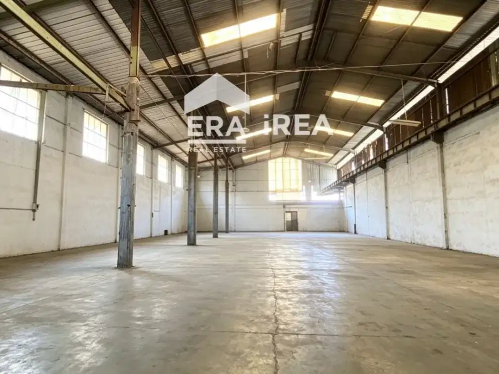 Gudang Dijual di Area Pabrik Solo Selatan Dekat Luwes Gentan