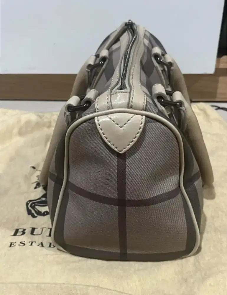 Tas Burberry speedy