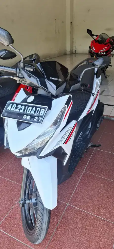 VARIO 125 LED OLD TAHUN 2017