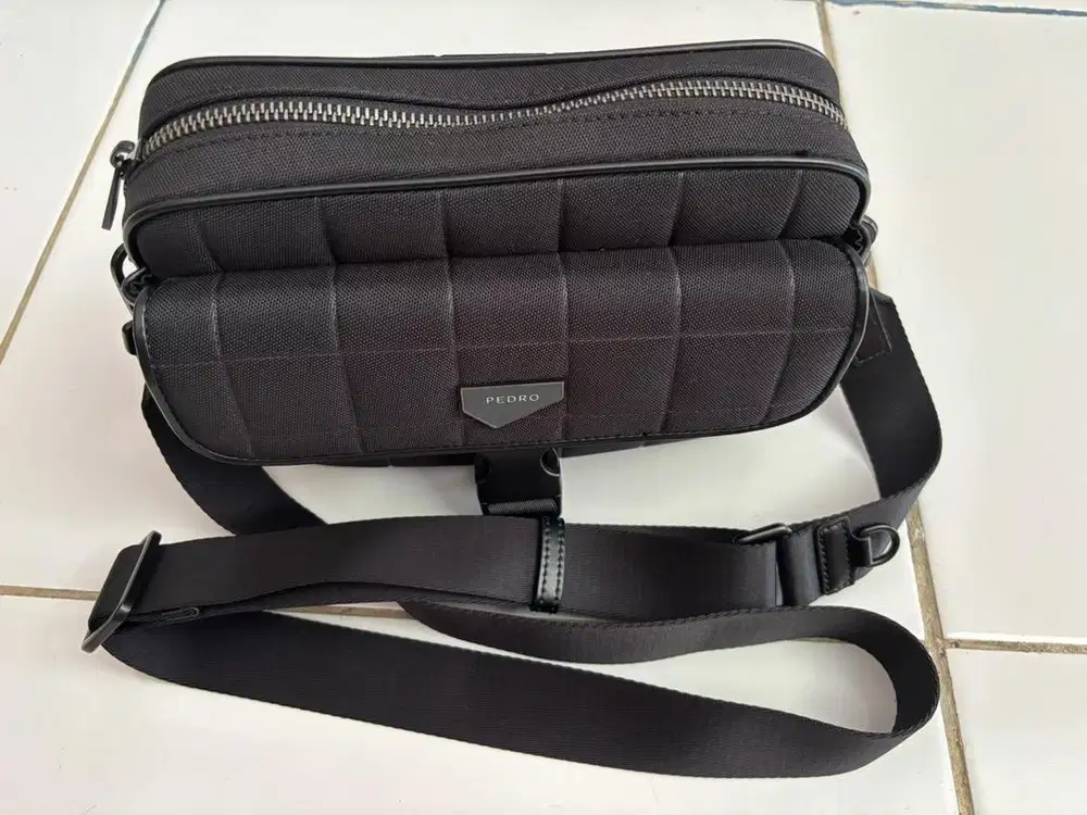 Tas Selempang Pedro