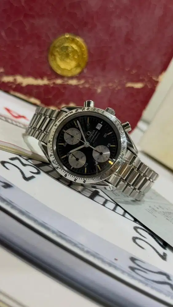 Omega Speedmaster Date Chronograph