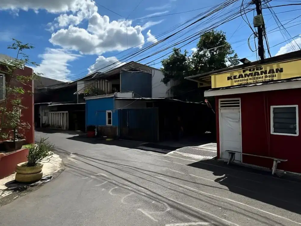 TANAH DIJUAL BONUS BANGUNAN DI RADIO DALAM COCOK UNTUK HUNIAN BARU ATAU USAHA