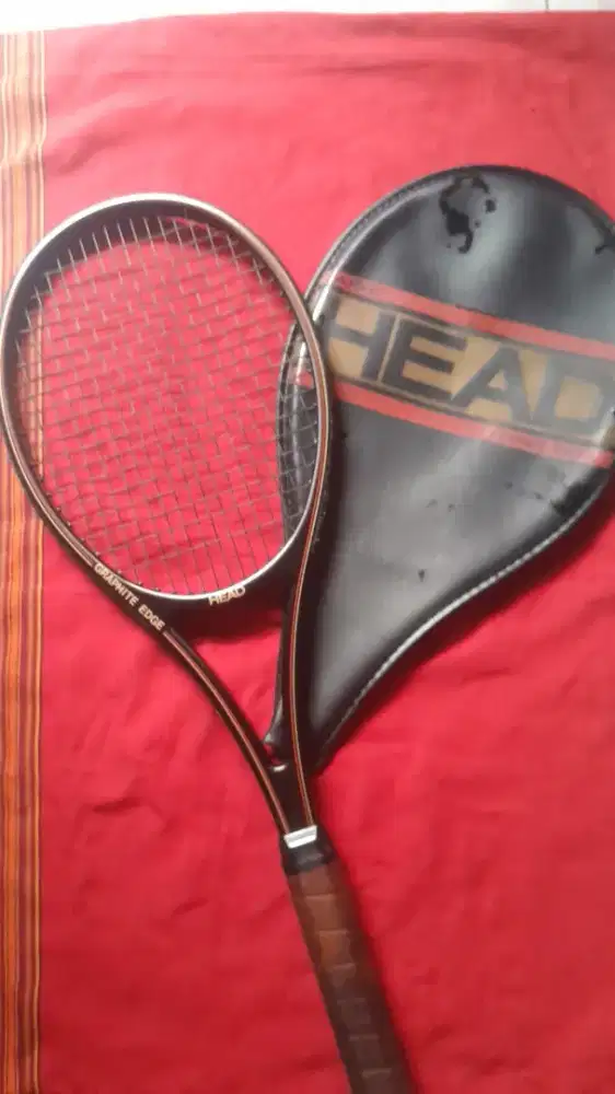 Raket Tennis Merk HEAD