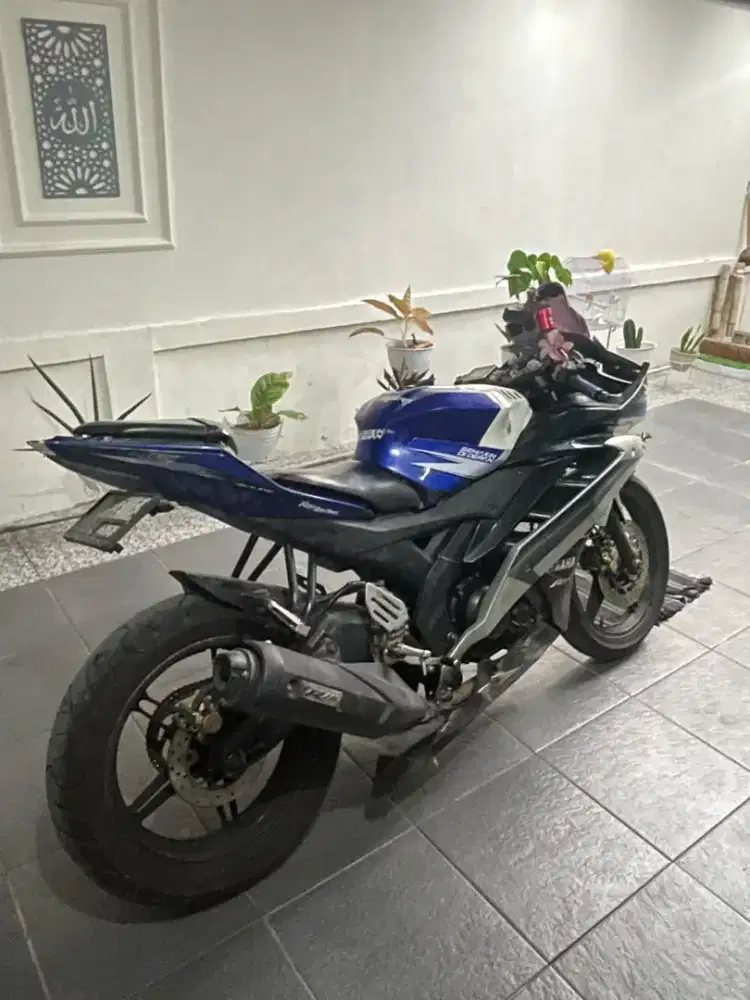 Dijual YAMAHA R15 2014