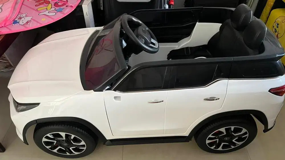 Mobil-mobilan Anak